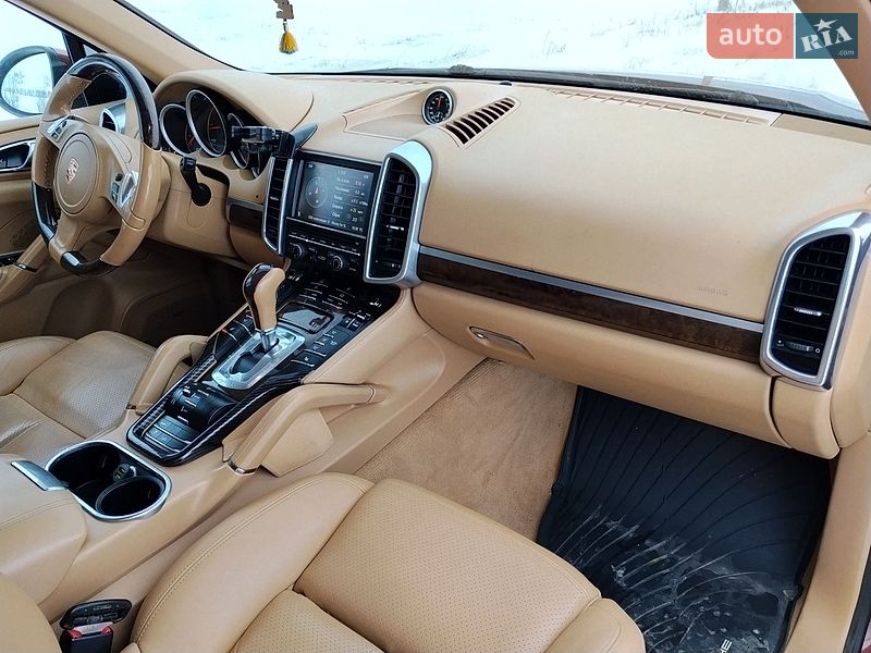 Позашляховик / Кросовер Porsche Cayenne 2012 в Кодимі