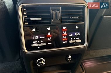 Внедорожник / Кроссовер Porsche Cayenne 2021 в Киеве
