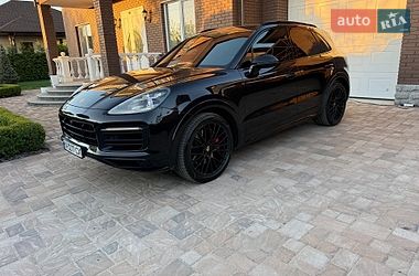 Внедорожник / Кроссовер Porsche Cayenne 2021 в Киеве