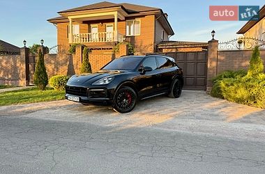 Внедорожник / Кроссовер Porsche Cayenne 2021 в Киеве