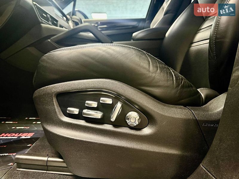 Внедорожник / Кроссовер Porsche Cayenne 2018 в Львове