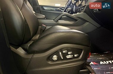 Внедорожник / Кроссовер Porsche Cayenne 2018 в Львове