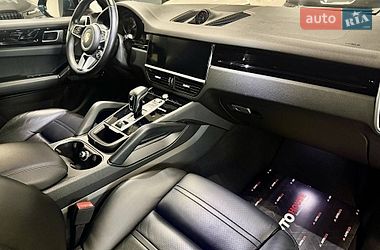Внедорожник / Кроссовер Porsche Cayenne 2018 в Львове