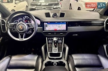 Внедорожник / Кроссовер Porsche Cayenne 2018 в Львове