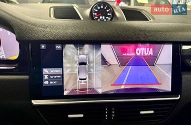 Внедорожник / Кроссовер Porsche Cayenne 2018 в Львове