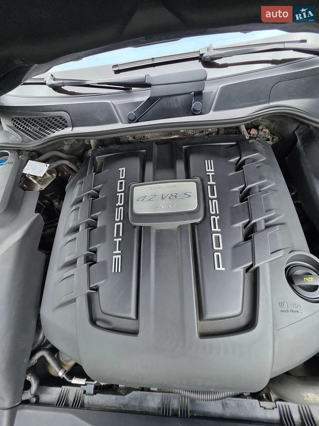 2015 Porsche Cayenne - мініатюра 3