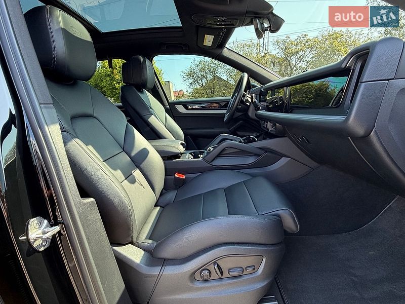 Позашляховик / Кросовер Porsche Cayenne 2024 в Одесі