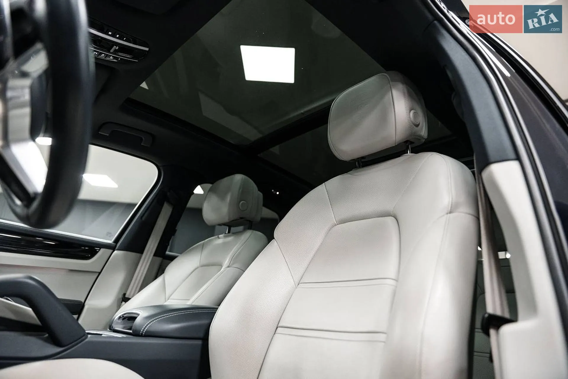 2023 Porsche Cayenne - мініатюра 31