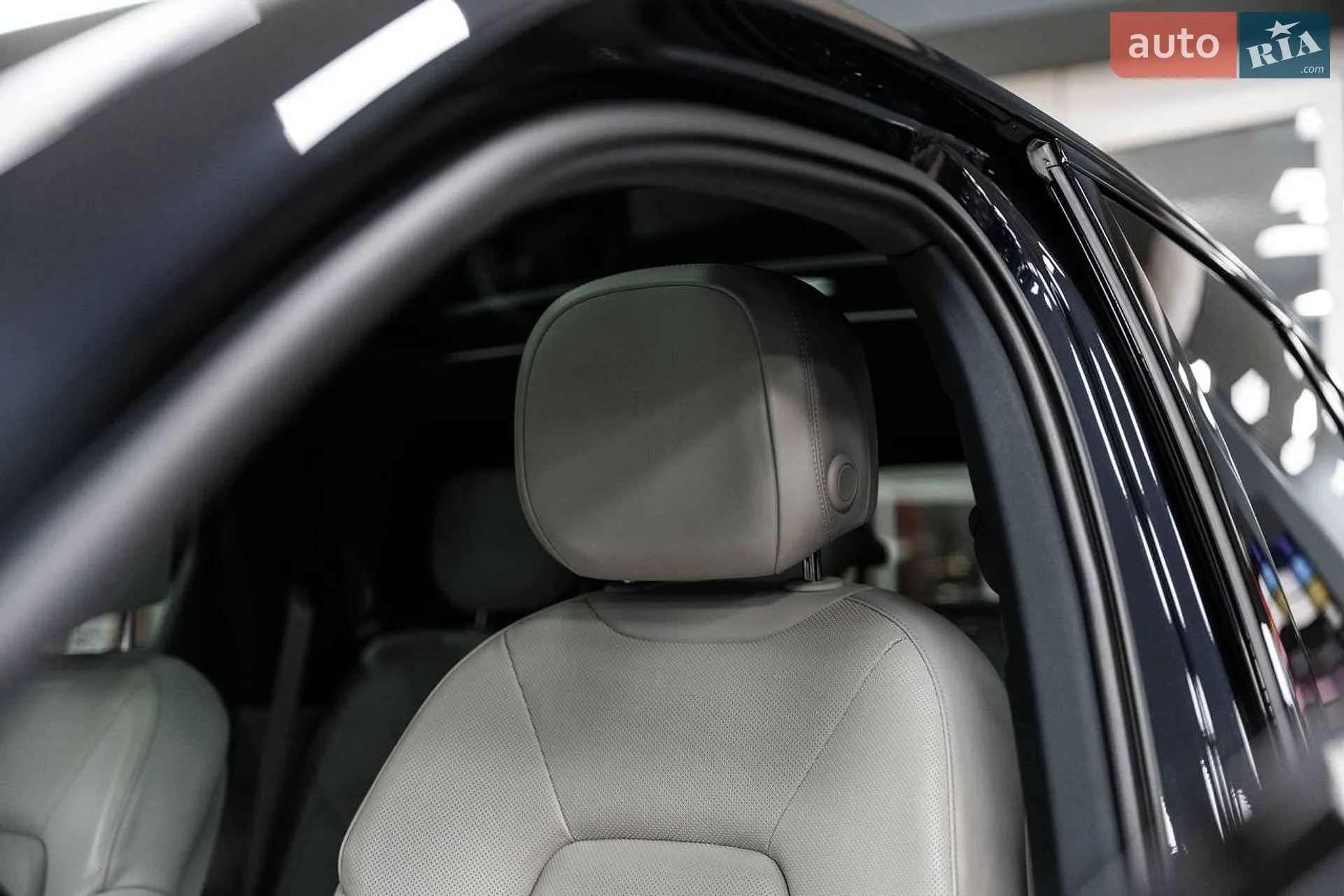 2023 Porsche Cayenne - мініатюра 38
