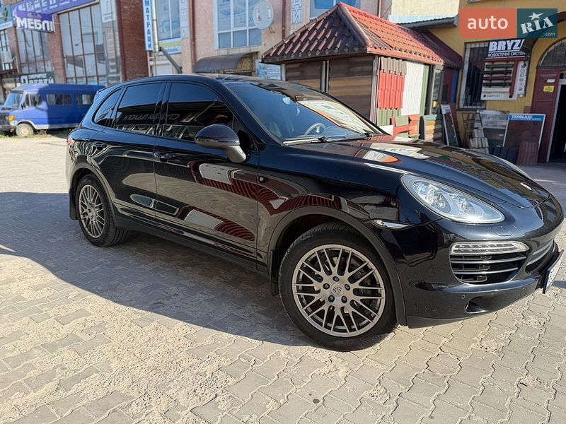 Позашляховик / Кросовер Porsche Cayenne 2012 в Тернополі