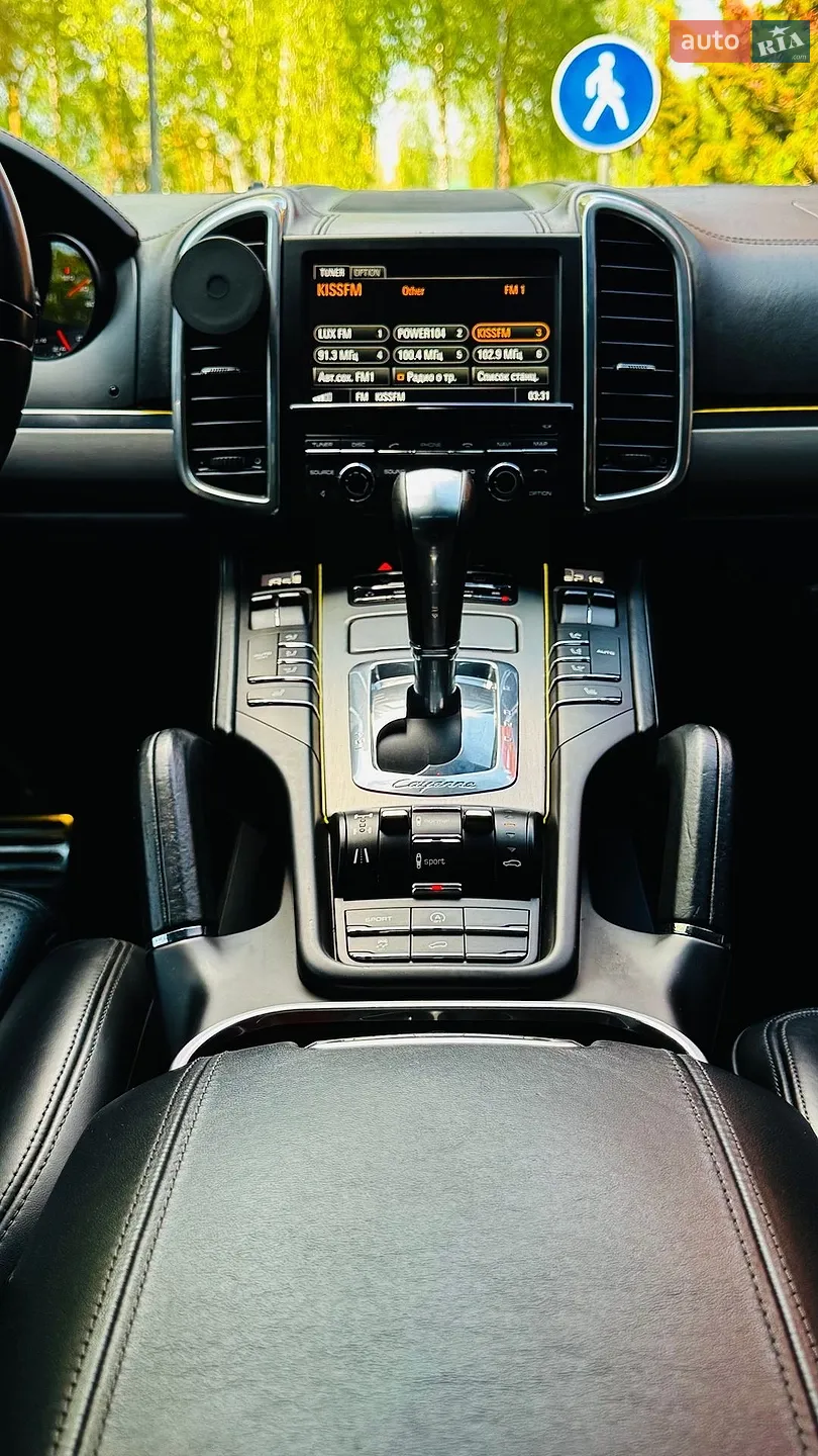2010 Porsche Cayenne - мініатюра 154