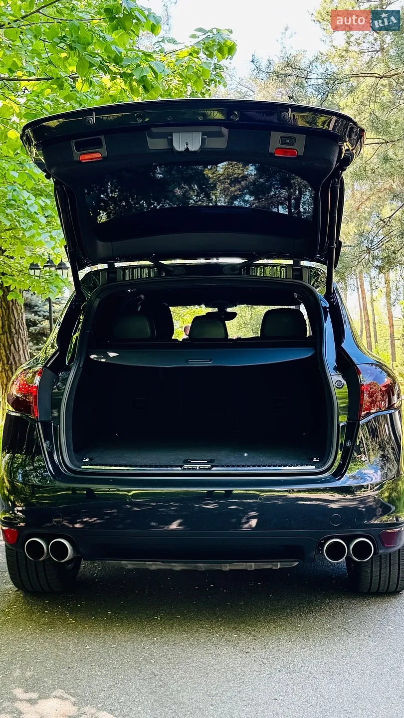 2010 Porsche Cayenne - мініатюра 169