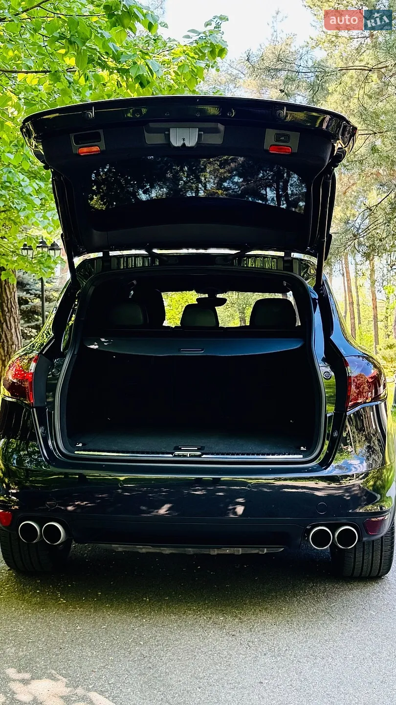2010 Porsche Cayenne - мініатюра 177