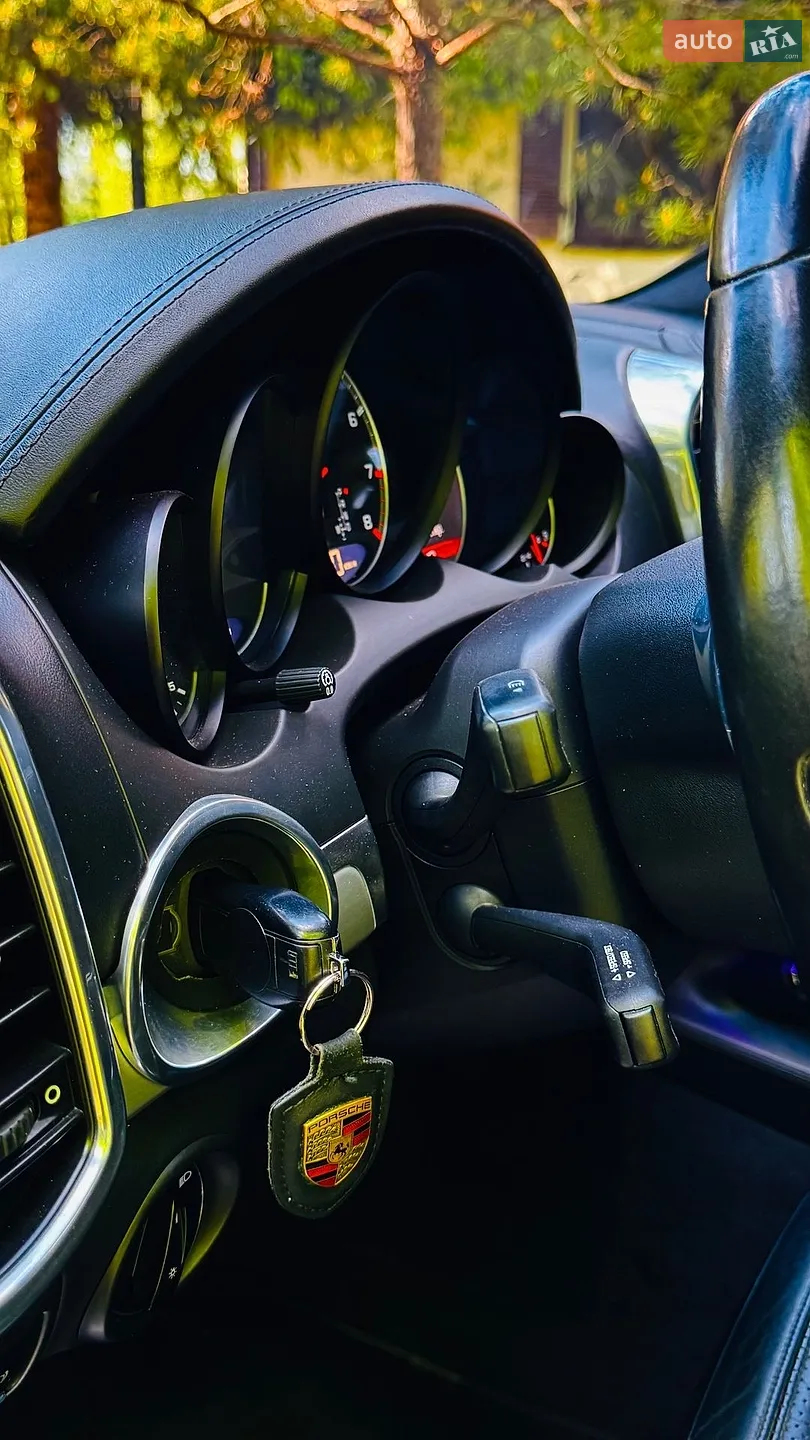 2010 Porsche Cayenne - мініатюра 180