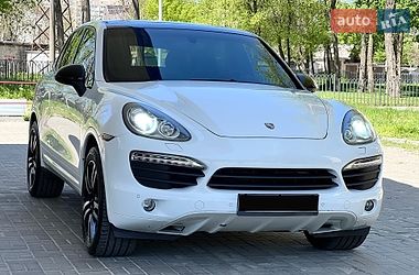 Внедорожник / Кроссовер Porsche Cayenne 2012 в Днепре