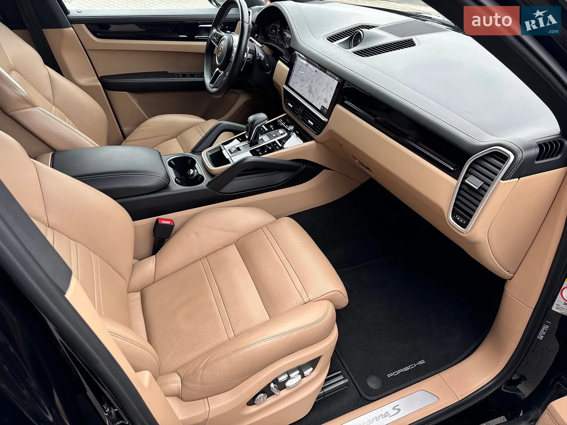 2019 Porsche Cayenne - мініатюра 28