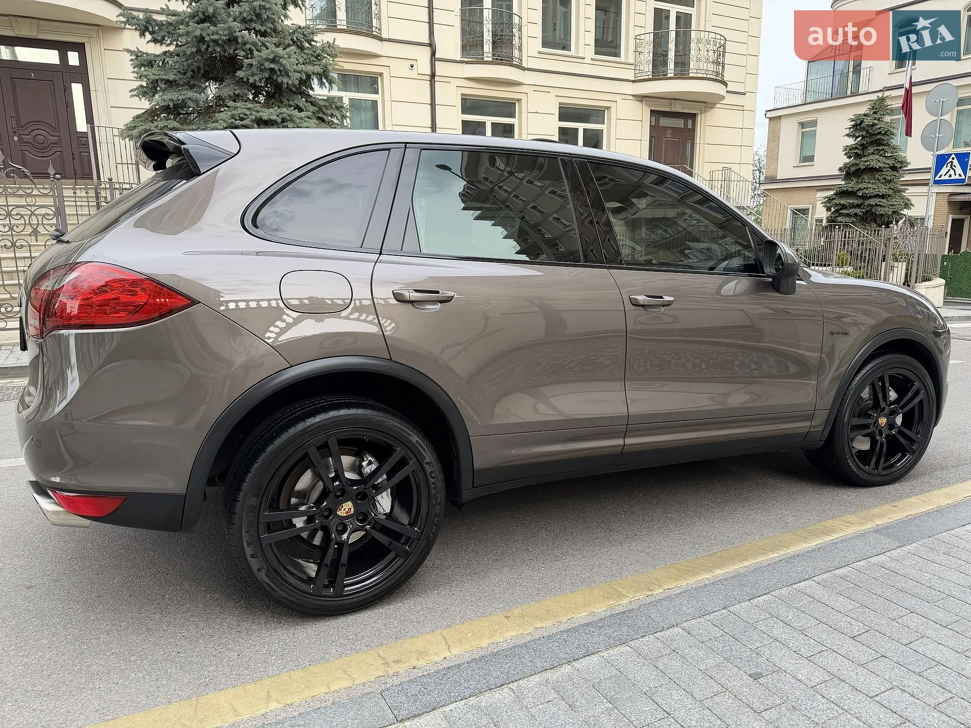 2011 Porsche Cayenne - мініатюра 18