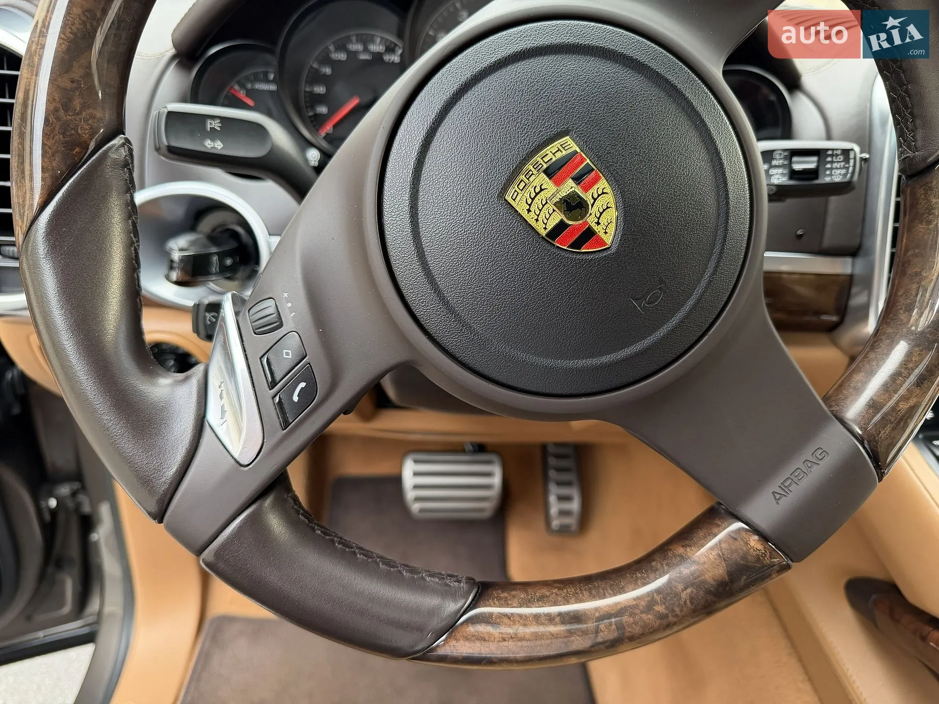 2011 Porsche Cayenne - мініатюра 37