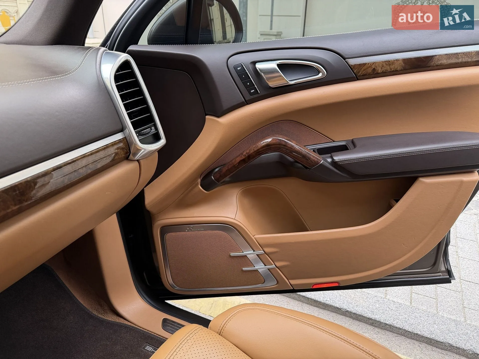 2011 Porsche Cayenne - мініатюра 60