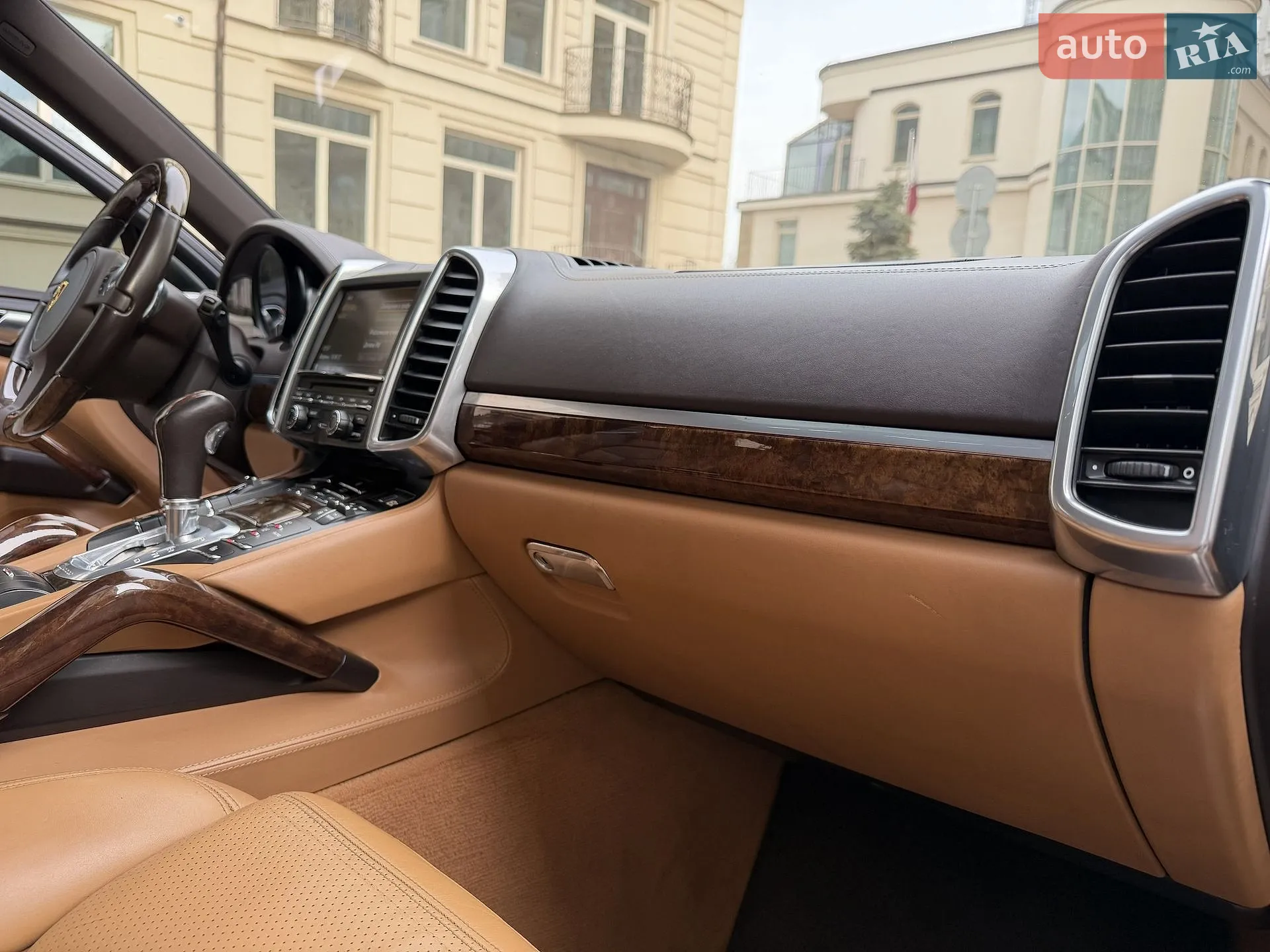 2011 Porsche Cayenne - мініатюра 63