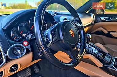 Внедорожник / Кроссовер Porsche Cayenne 2014 в Житомире