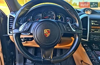 Внедорожник / Кроссовер Porsche Cayenne 2014 в Житомире