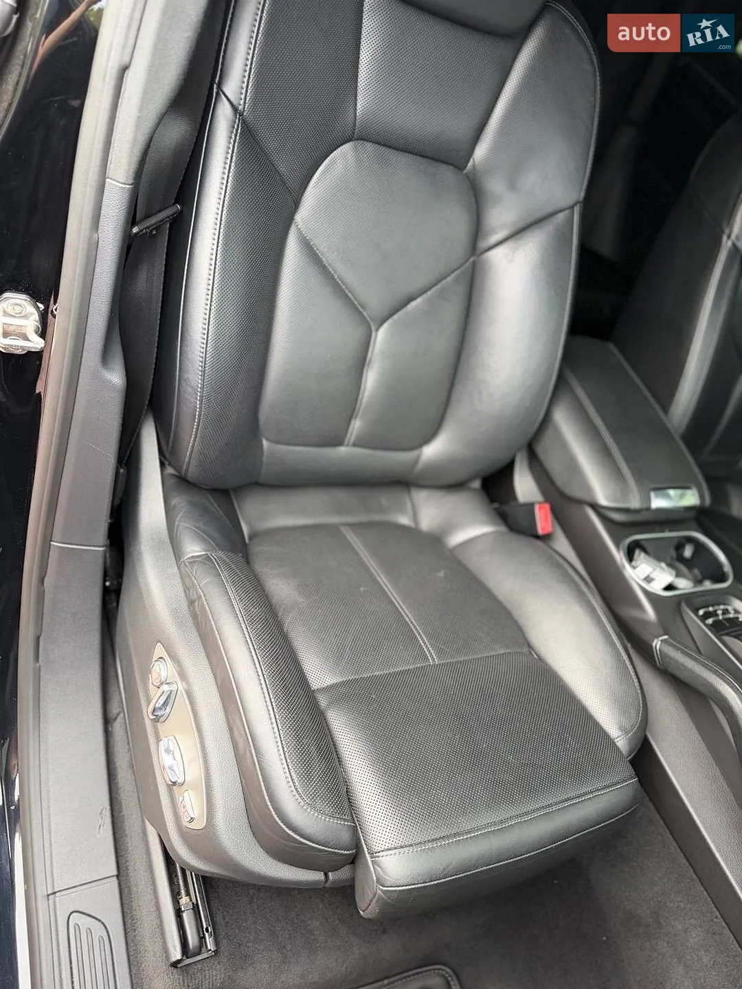 2013 Porsche Cayenne - мініатюра 33