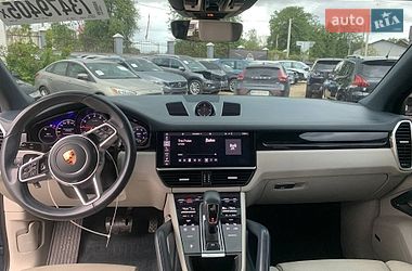 Внедорожник / Кроссовер Porsche Cayenne 2019 в Стрые