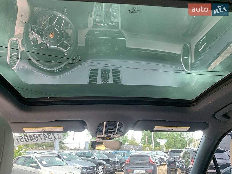 Внедорожник / Кроссовер Porsche Cayenne 2019 в Стрые