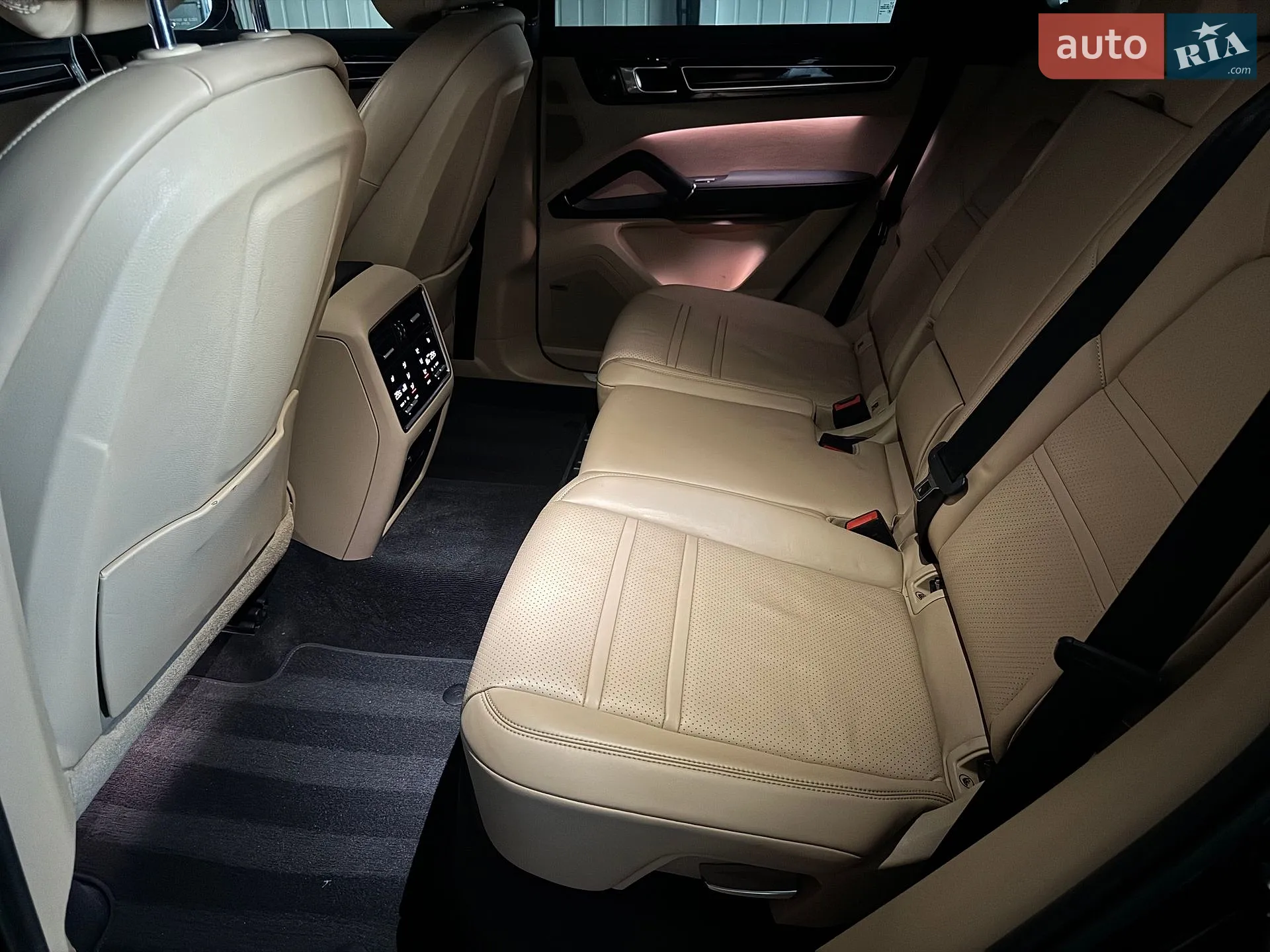 2019 Porsche Cayenne - мініатюра 11