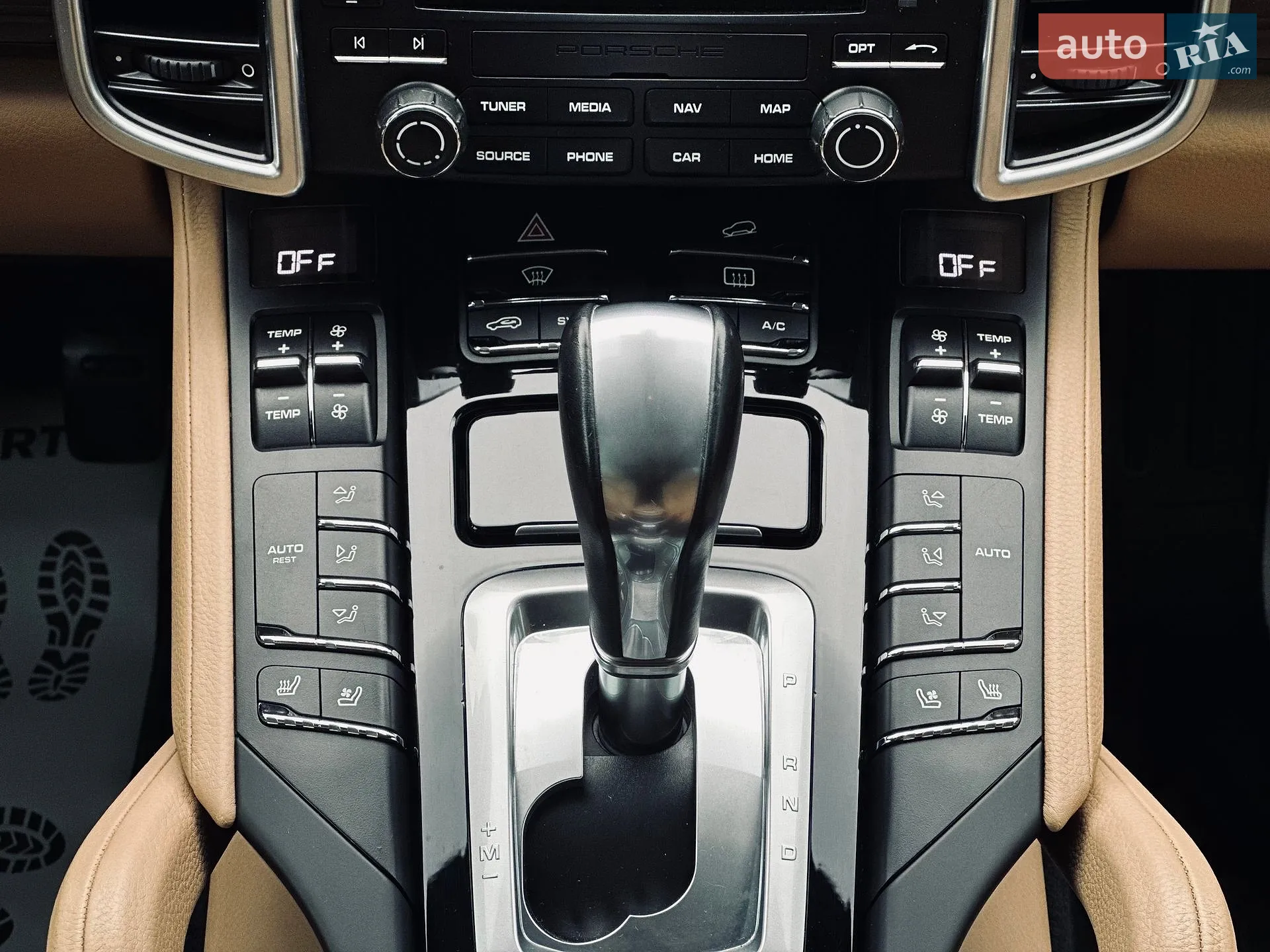 2017 Porsche Cayenne - мініатюра 36