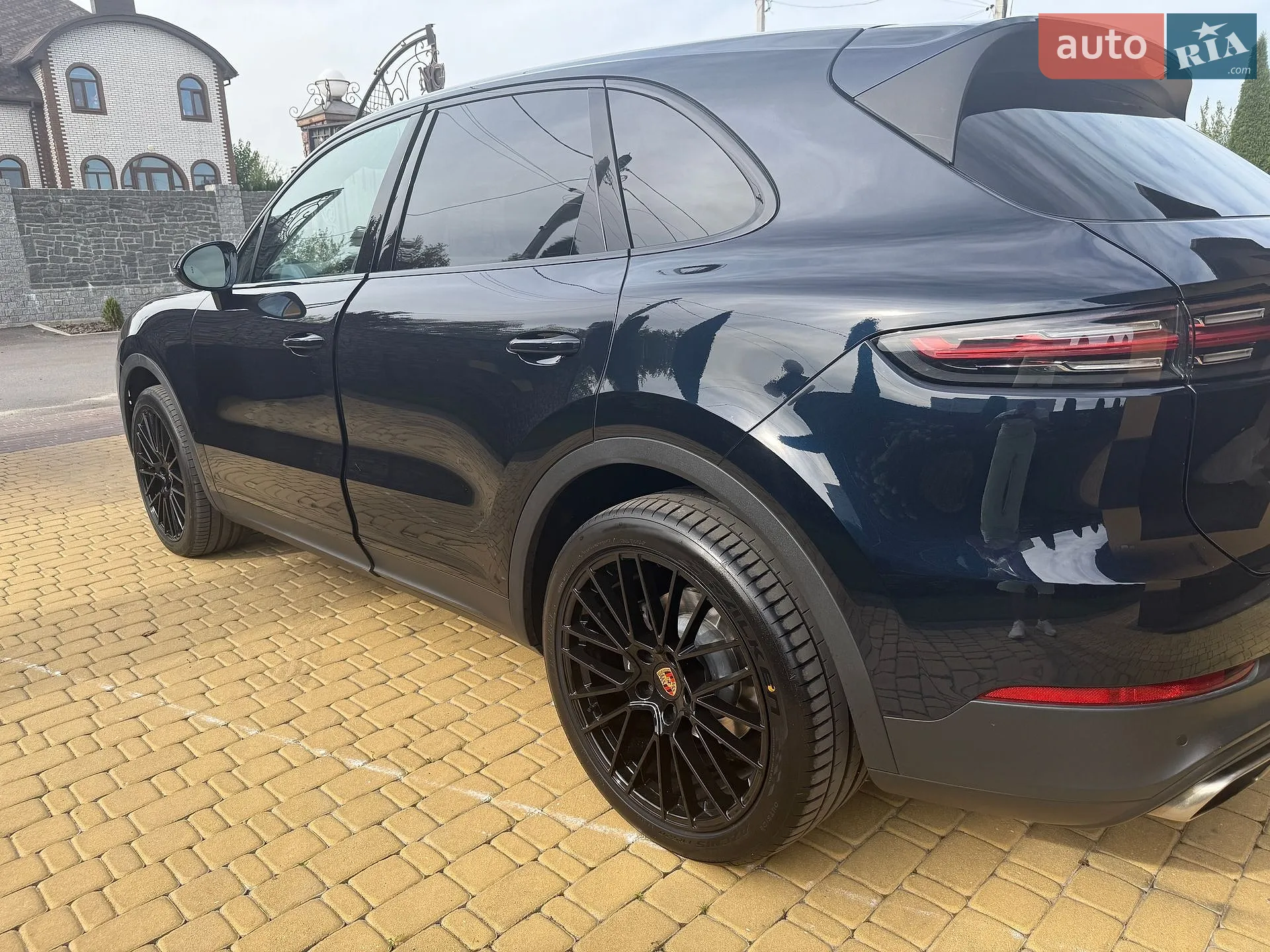2020 Porsche Cayenne - мініатюра 9