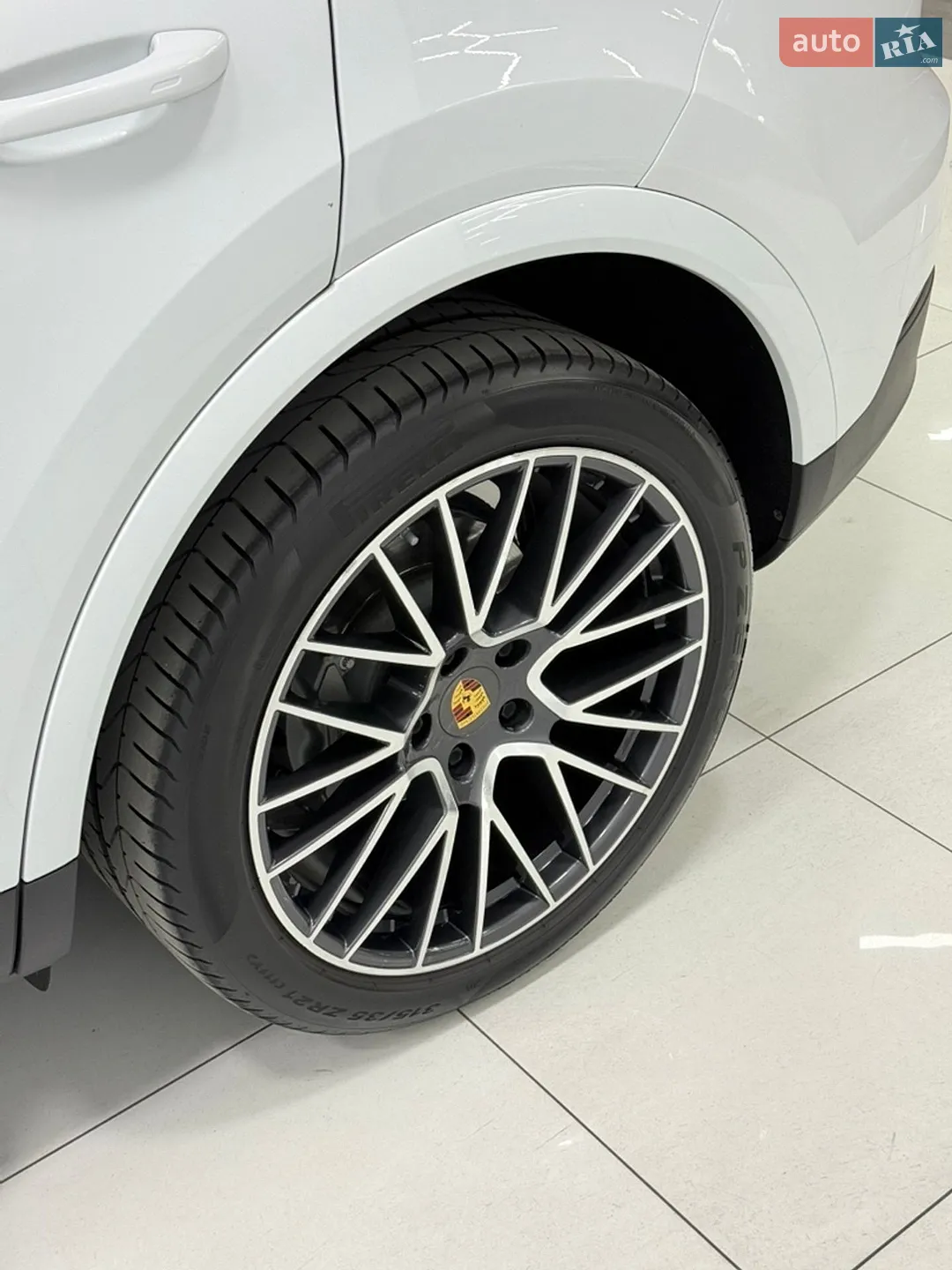 2021 Porsche Cayenne - мініатюра 9