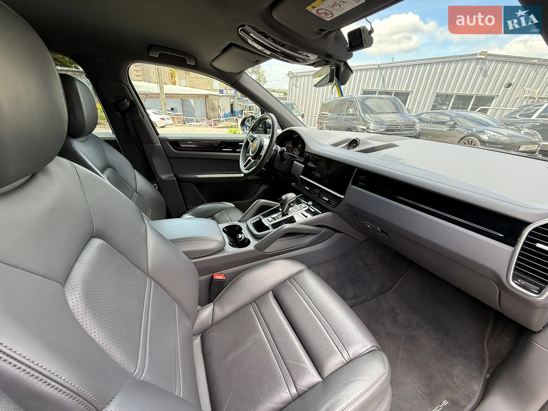 2018 Porsche Cayenne - мініатюра 13