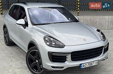 Внедорожник / Кроссовер Porsche Cayenne 2015 в Мукачево