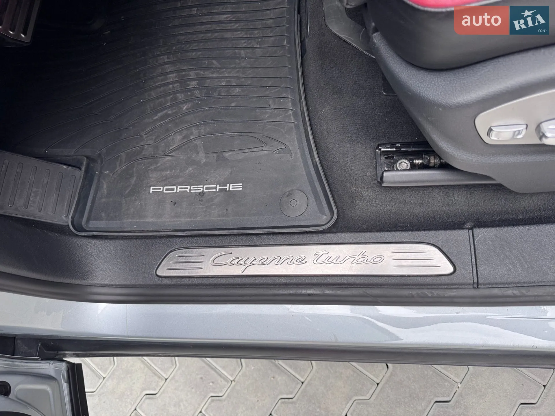 2015 Porsche Cayenne - мініатюра 40