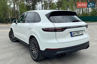 Внедорожник / Кроссовер Porsche Cayenne 2021 в Житомире