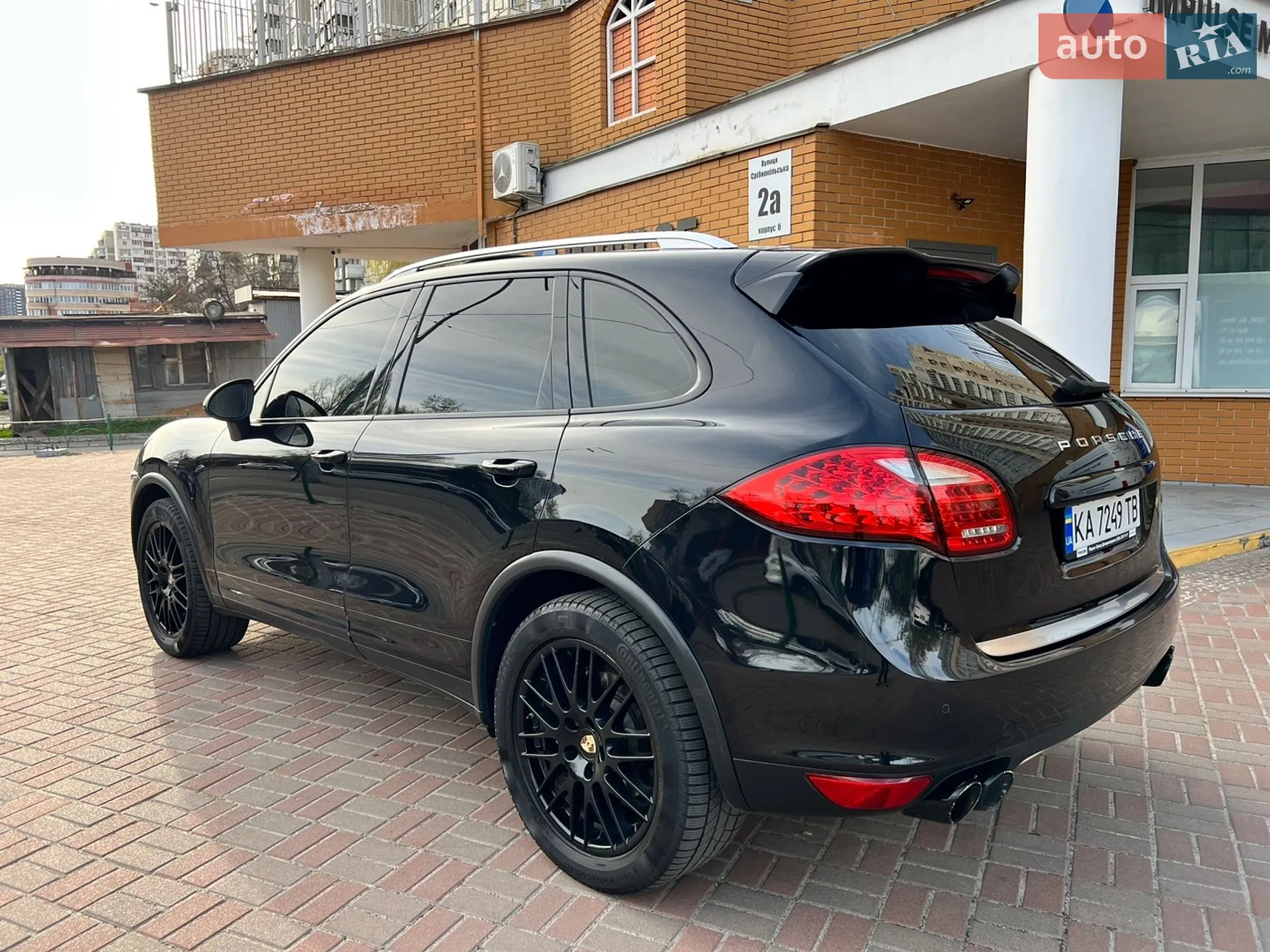 2010 Porsche Cayenne - мініатюра 14