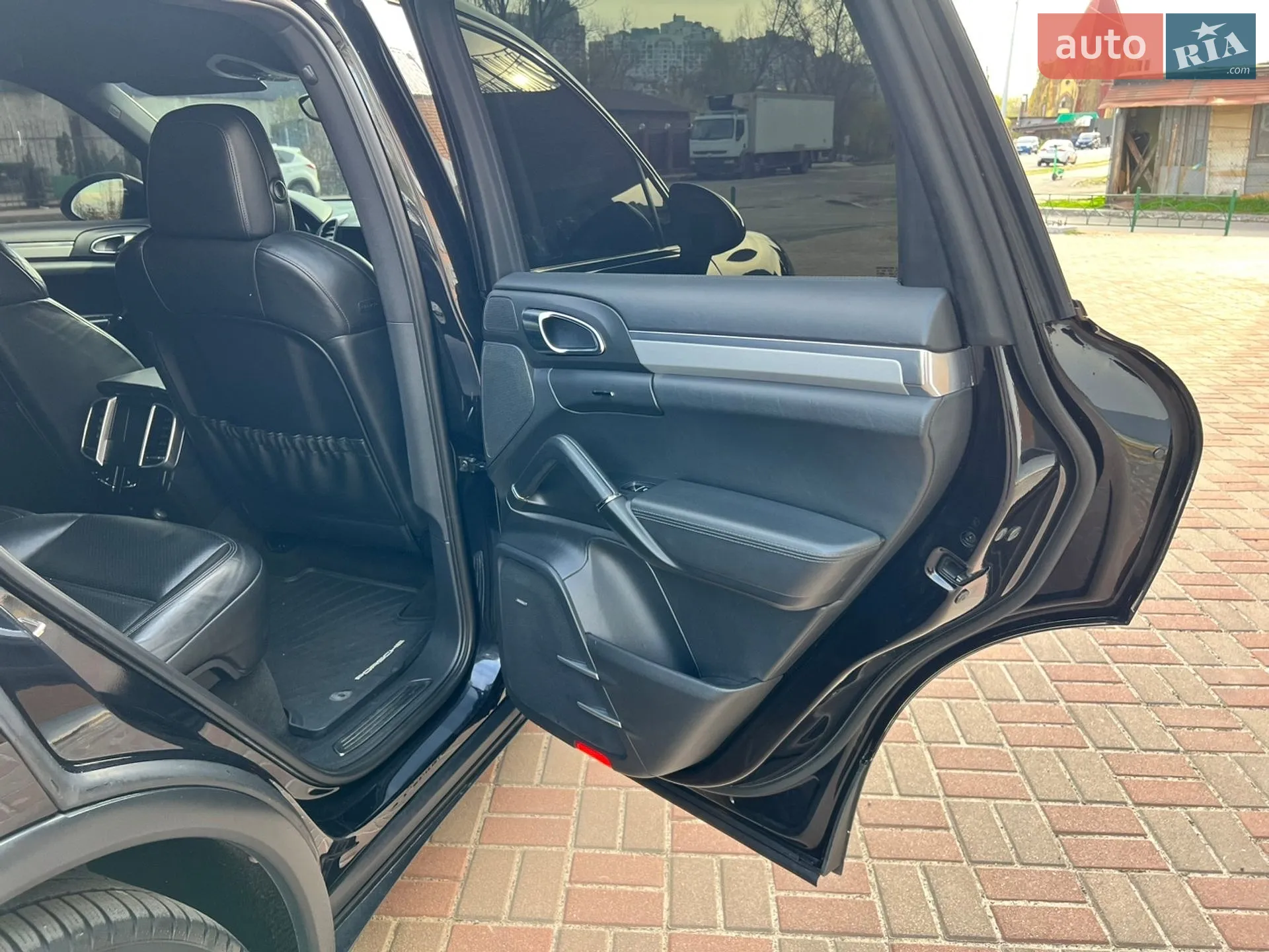 2010 Porsche Cayenne - мініатюра 18