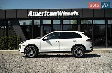 Внедорожник / Кроссовер Porsche Cayenne 2014 в Черновцах