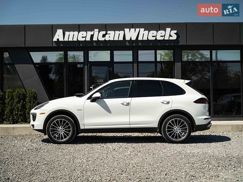 Внедорожник / Кроссовер Porsche Cayenne 2014 в Черновцах