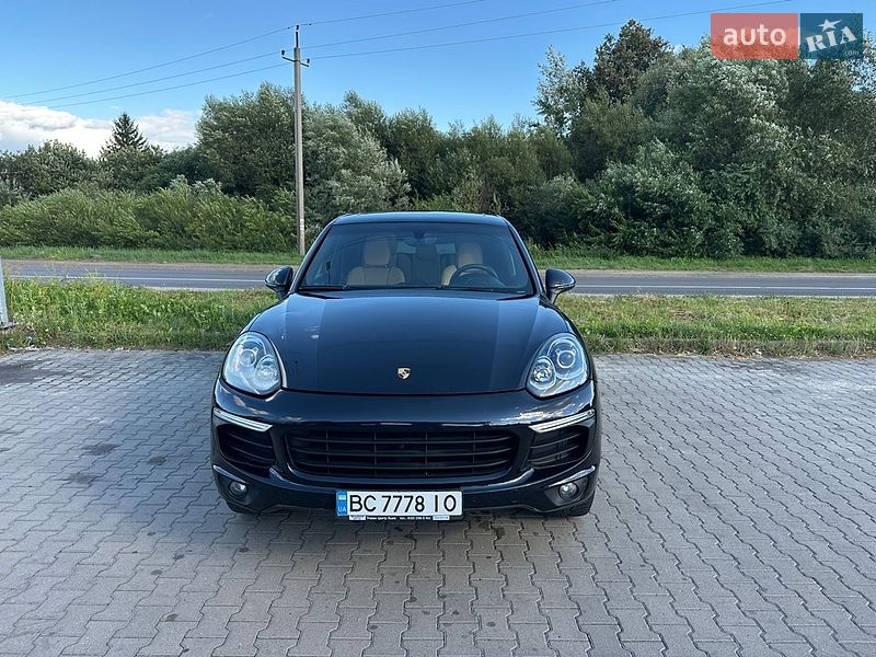 Внедорожник / Кроссовер Porsche Cayenne 2017 в Львове