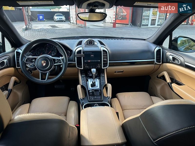 Внедорожник / Кроссовер Porsche Cayenne 2017 в Львове