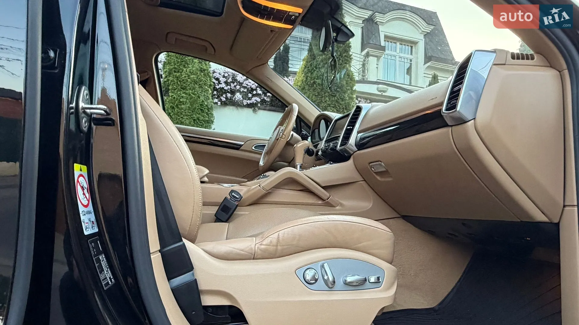 2011 Porsche Cayenne - мініатюра 38