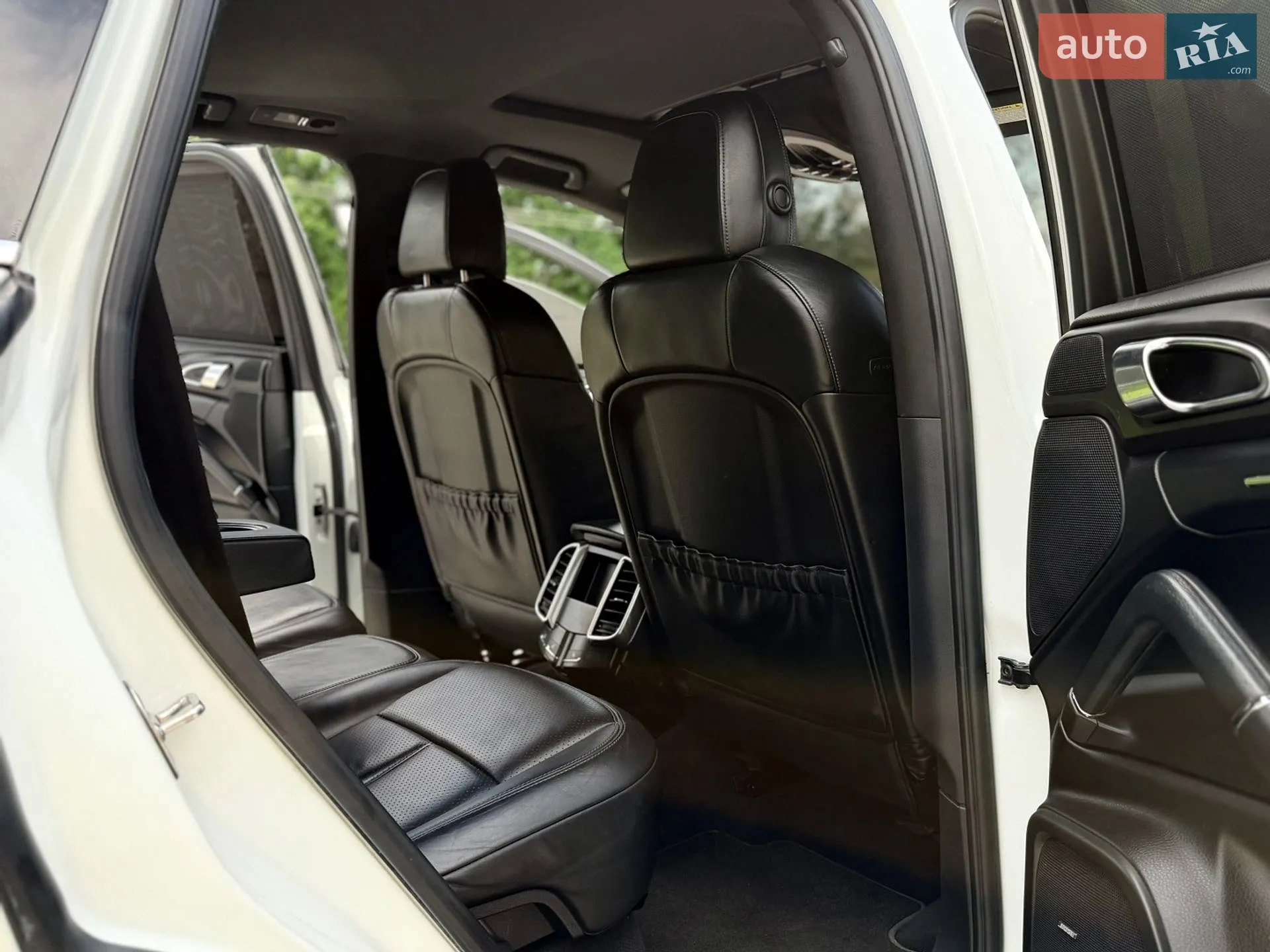 2012 Porsche Cayenne - мініатюра 19