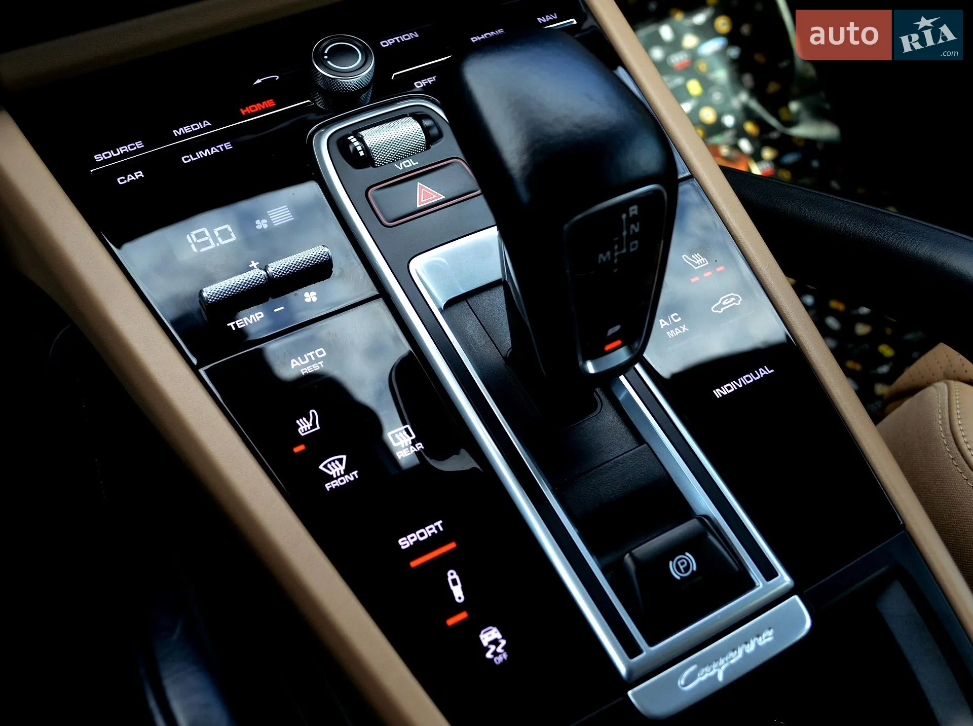 2019 Porsche Cayenne - мініатюра 42
