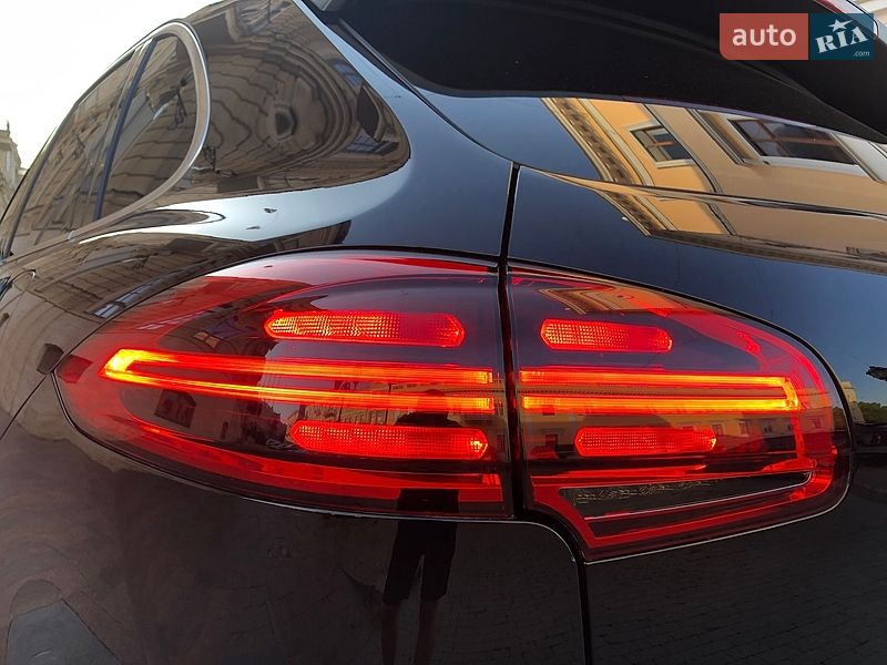 Внедорожник / Кроссовер Porsche Cayenne 2015 в Одессе