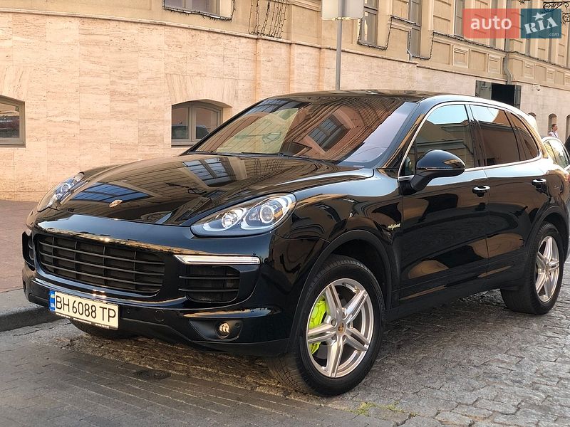 Внедорожник / Кроссовер Porsche Cayenne 2015 в Одессе