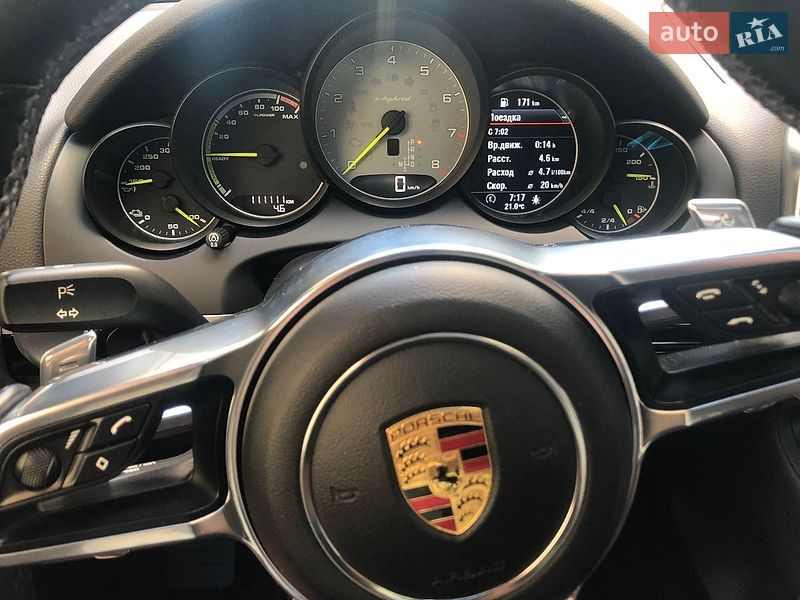 Внедорожник / Кроссовер Porsche Cayenne 2015 в Одессе