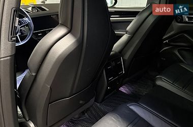 Внедорожник / Кроссовер Porsche Cayenne 2019 в Одессе